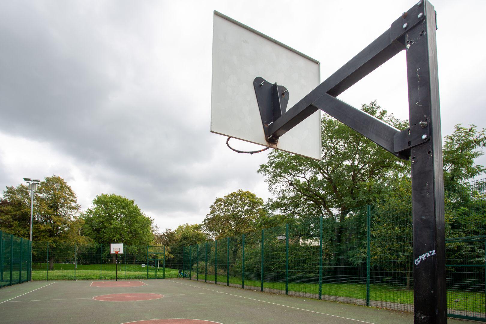 Larkhall Park