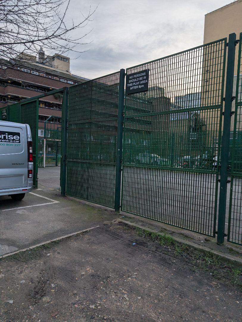 Mansell Street Estate Court 