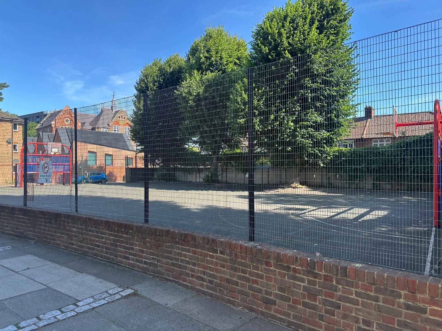 Scott Lidgett Crescent